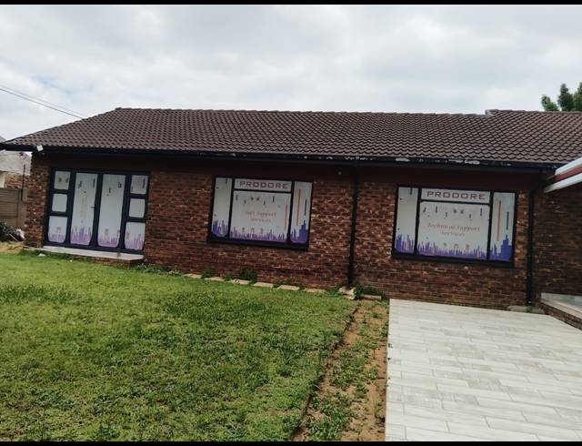 5 BEDROOM HOUSE FOR SALE IN BIRCHLEIGH NORTH